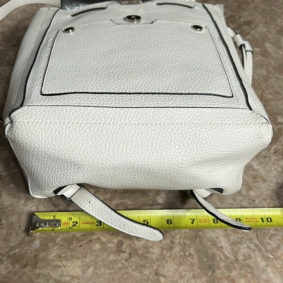 Steve Madden chunky white purse, backpack,like new!textured, academia,utility - Picture 11 of 16
